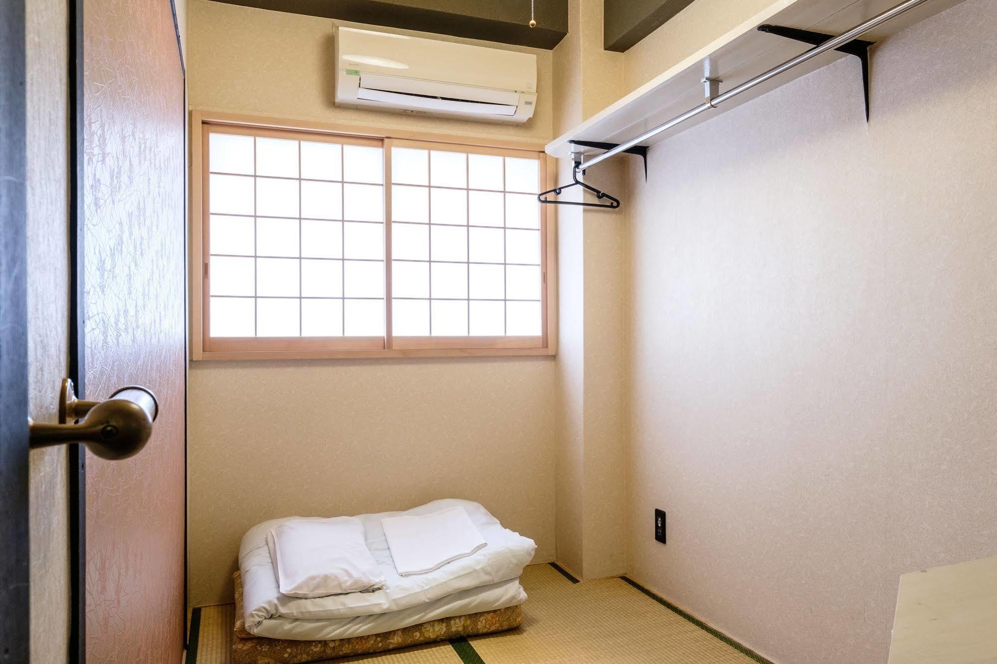 Yokohama Hostel Village Hayashi-Kaikan Экстерьер фото