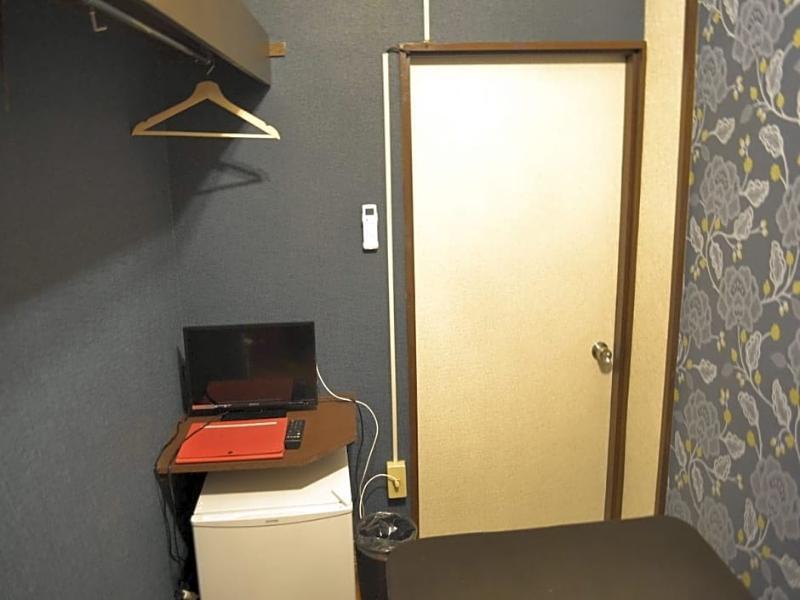 Yokohama Hostel Village Hayashi-Kaikan Экстерьер фото